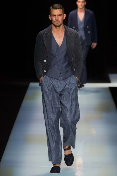 Look 2
